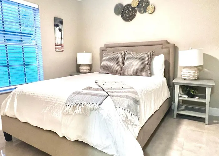 Spacious Home Near Downtown & The Beach